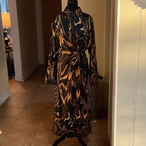 Elegant Black and Gold Swirl Dress